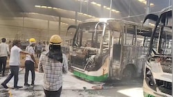 Sikar: पलसाना की बस बॉडी फैक्ट्री में भीषण आग, आधा दर्जन बसें जलकर कबाड़ में हुई तब्दील