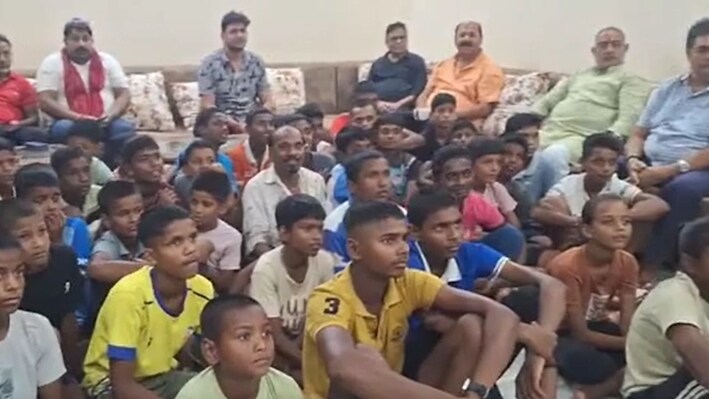 भारत ने हॉकी में जीता गोल्ड: गाजीपुर में जश्न का माहौल, राजकुमार पाल की मां की उम्मीद लाई रंग
