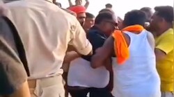 Bihar Flood: सारण के भगवानपुर सरौजा में तटबंध टूटने पर बवाल, ग्रामीणों ने SDO और JE को घेरा