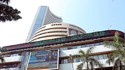 भारत-अमेरिका ट्रेड डील पर वित्त मंत्री का एक बयान, बाजार धड़ाम, सेंसेक्स ने गंवाई 500 अंक की तेजी