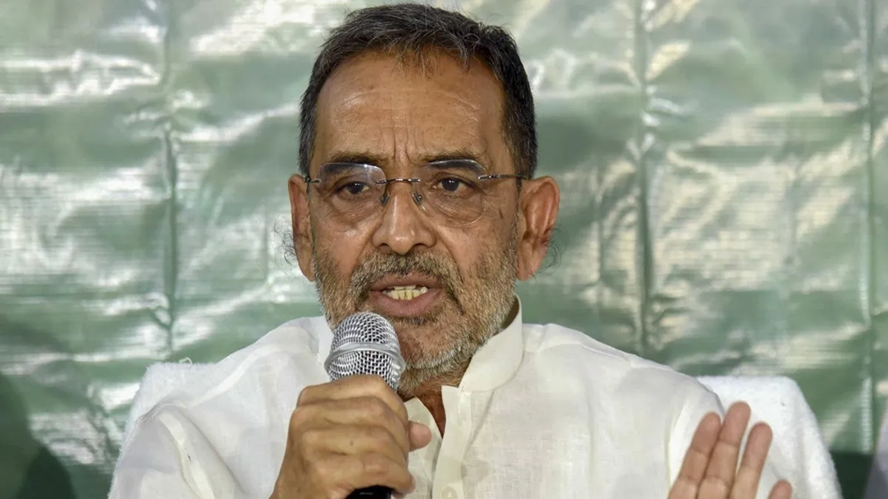 उपेंद्र कुशवाहा की पार्टी में बड़ी बगावतः MLC चुनाव में 4 में से तीन विधायक हुए बागी उपेंद्र कुशवाहा की पार्टी में बड़ी बगावतः MLC चुनाव में 4 में से तीन विधायक हुए बागी