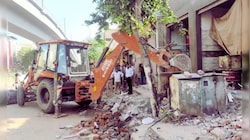 जयपुर में गुर्जर की थड़ी से सोडाला तक बुलडोजर एक्शन: JDA ने हटाए अवैध अतिक्रमण, विरोध में उतरे व्यापारी