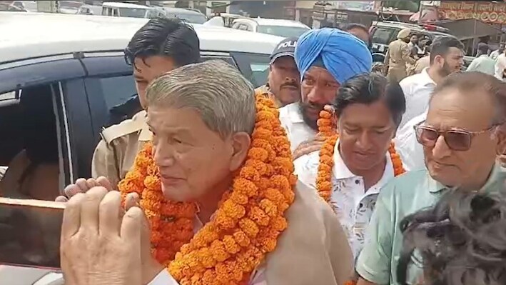 AICC के पत्र के बाद भी नहीं रुके हरीश रावत: कुमाऊं में जोरदार स्वागत, विधायकों ने बताया 'धन्यवाद यात्रा'; बीजेपी मंत्री ने भी ली चुटकी