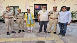 8 साल तक पुलिस को चकमा देते रहे पति-पत्नी: एक गलती पड़ी भारी, ऐसे पहुंचे सलाखों के पीछे
