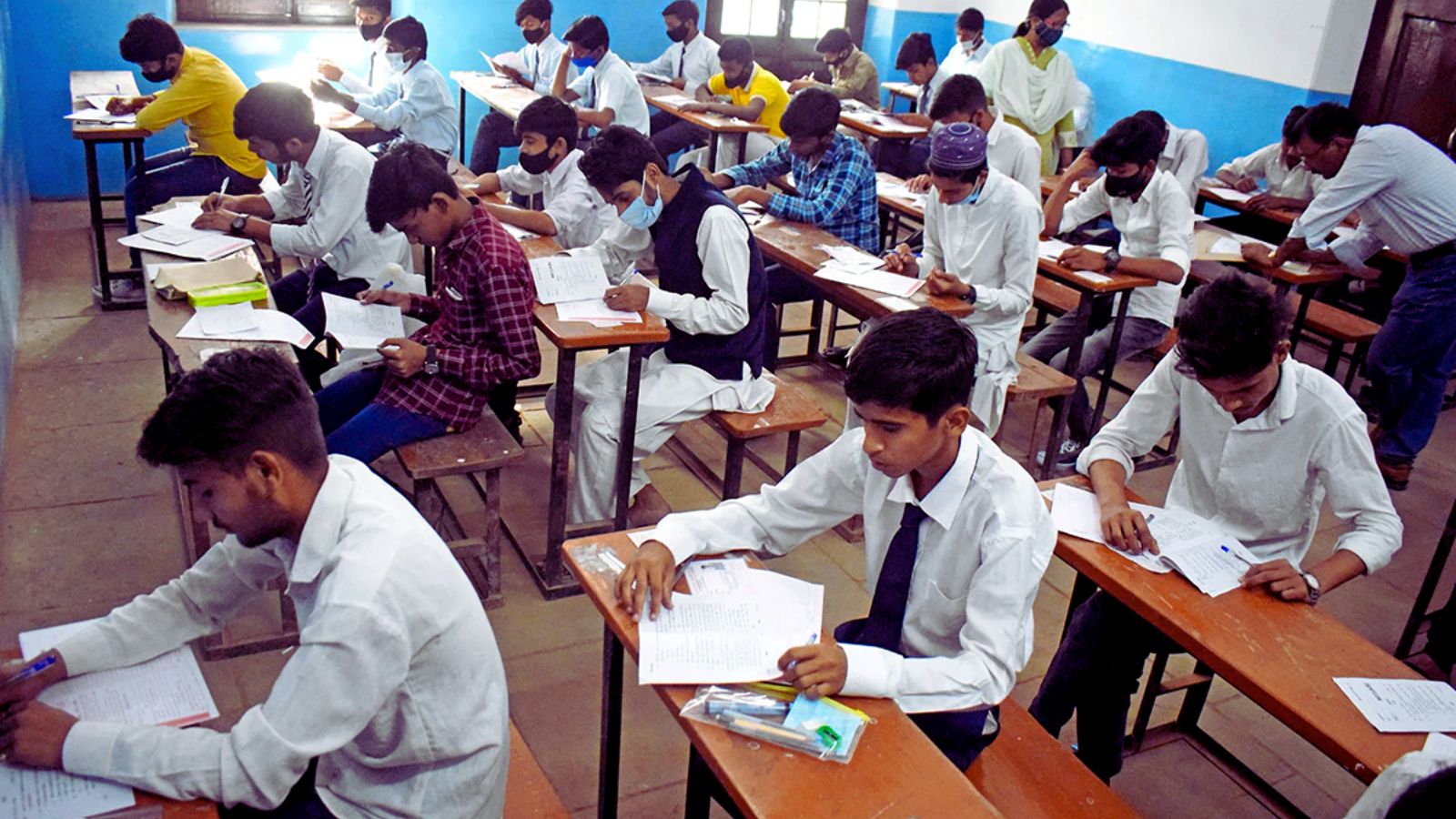 अब साल में 2 बार होगी राजस्थान बोर्ड 10वीं की परीक्षा: फरवरी-मार्च में मुख्य और मई में दूसरी परीक्षा, जानें पूरा नियम अब साल में 2 बार होगी राजस्थान बोर्ड 10वीं की परीक्षा: फरवरी-मार्च में मुख्य और मई में दूसरी परीक्षा, जानें पूरा नियम