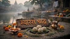 Pitru Paksha 2026: एकादशी श्राद्ध से पितृ पाते हैं नरक से मुक्ति और वंशजों को मिलता है ऋषियों का आशीर्वाद, जानें तर्पण मुहूर्त और विधि