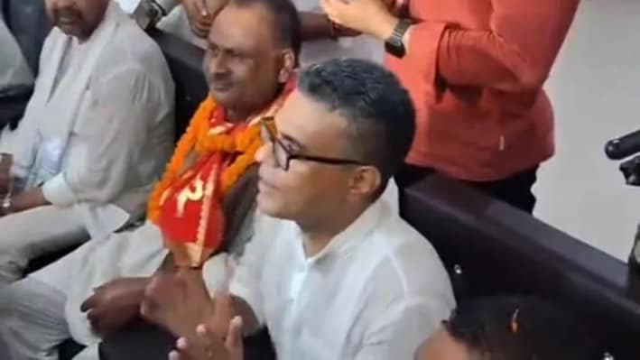'कार्यकर्ताओं के सम्मान के लिए सारण में फ्रेंडली फाइट': RLM के बागी विधायकों का तर्क