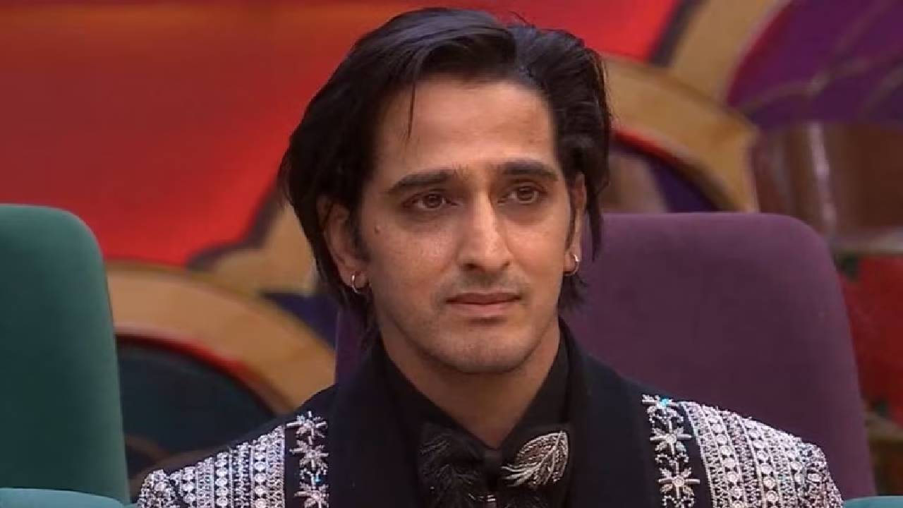 Bigg Boss 20 से काजी तौकीर हुए बाहर? सिंगर की बीमारी के बीच टीम ने तोड़ी चुप्पी, बताई पूरी सच्चाई Bigg Boss 20 से काजी तौकीर हुए बाहर? सिंगर की बीमारी के बीच टीम ने तोड़ी चुप्पी, बताई पूरी सच्चाई