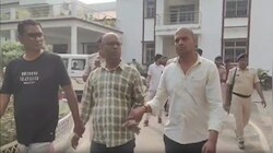 खिड़की से फेंका रिश्वत का पैसा फिर भी नहीं बचे साहब! बेगूसराय में असिस्टेंट कमिश्नर 25 हजार घूस लेते धराए, GST को करना था एडजस्टमेंट
