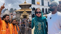 सिर्फ सनातनियों को अनुमति...' पशुपतिनाथ मंदिर में मुस्लिम एंट्री पर भड़की हिंदू सम्राट सेना, याद आया सोनिया गांधी का वो मामला