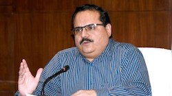 यूपी में 16.18 लाख 'रहस्यमयी वोटरों' पर वायरल दावे का सच क्या? चुनाव आयोग ने दी सफाई