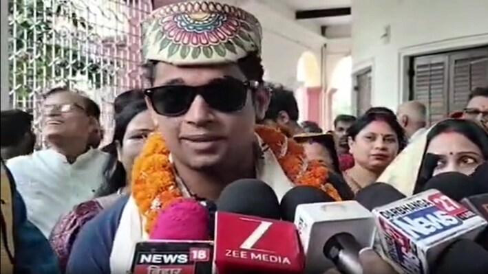 इंडोनेशिया में चमका मिथिला का लाल: MMA फाइट में मयंक झा ने जीता खिताब, दरभंगा में हुआ भव्य स्वागत