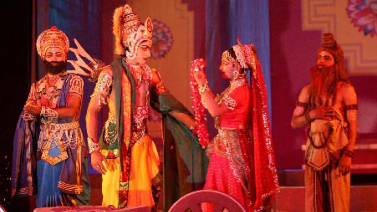 Delhi Ramlila 2026: शाहदरा में सजेगा 25 हजार वर्गफुट का भव्य पंडाल, परंपरा के साथ आधुनिक अंदाज में होगा रामलीला का मंचन Delhi Ramlila 2026: शाहदरा में सजेगा 25 हजार वर्गफुट का भव्य पंडाल, परंपरा के साथ आधुनिक अंदाज में होगा रामलीला का मंचन
