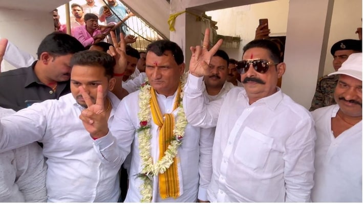 बिहार MLC चुनावः ललन सिंह के रोके भी नहीं रुके अनंत सिंह! जन सुराज कैंडिडेट अनुज सिंह के लिए निकाला रोडशो