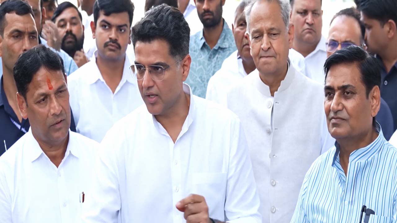 पंचायत चुनाव से पहले एकजुट कांग्रेस, पायलट बोले- निकाय चुनाव में बीजेपी जीत कर भी हार गयी पंचायत चुनाव से पहले एकजुट कांग्रेस, पायलट बोले- निकाय चुनाव में बीजेपी जीत कर भी हार गयी