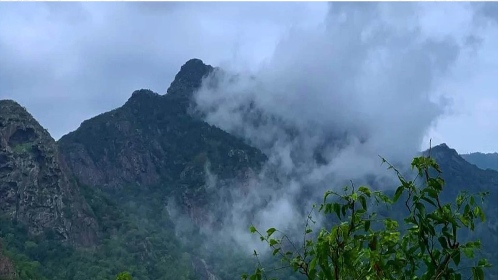 राजस्थान में होगी नए पश्चिमी विक्षोभ की एंट्री: इस दिन से फिर गरज-चमक के साथ बरसेंगे बादल! राजस्थान में होगी नए पश्चिमी विक्षोभ की एंट्री: इस दिन से फिर गरज-चमक के साथ बरसेंगे बादल!