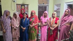 सीकर में भागवत कथा के बीच चेन स्नेचिंग गैंग का पर्दाफाश: 8 महिलाएं गिरफ्तार, CCTV खंगाल रही पुलिस