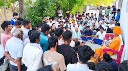 दो संतों में झगड़ा, एक की मौत: शव को जमीन में दबाकर लगा दी समाधि, खुलासा हुआ तो मचा बवाल