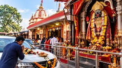 गाड़ी खरीदते ही लोग क्यों भागते हैं इस मंदिर? पलामू के 61 साल पुराने धाम में विराजमान हैं 'मां कालरात्रि', टल जाता है हर हादसा!