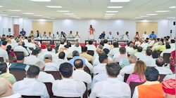 काम नहीं आया एकजुटता का संदेश: मुख्यमंत्री सम्राट चौधरी की बैठक से निकलते ही अनंत सिंह ने कहा- अनुज सिंह का समर्थन करेंगे
