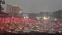 Gurugram Traffic: प्रदर्शन के चलते दिल्ली-गुरुग्राम बॉर्डर पर भीषण जाम, वाहनों की लंबी कतारों में फंसे हजारों लोग