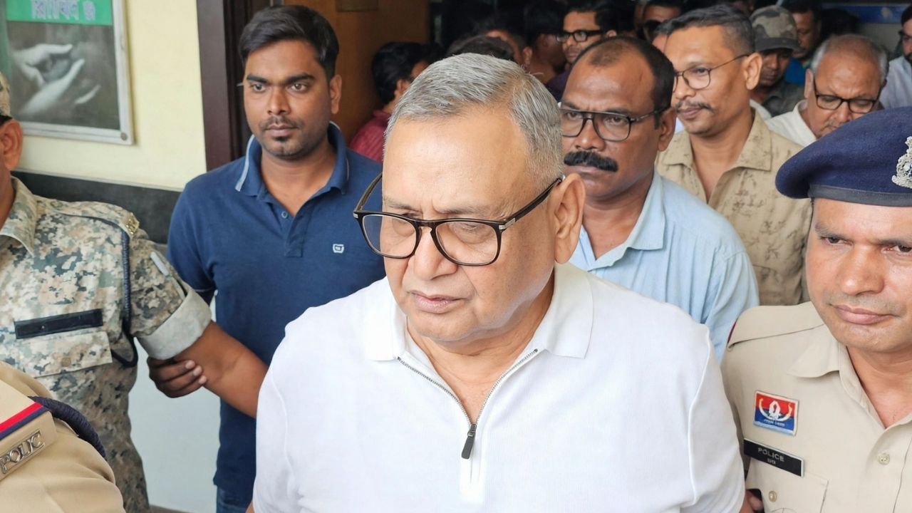 140 करोड़ का कस्टम मिलिंग घोटाला: कांग्रेस के पूर्व कोषाध्यक्ष रामगोपाल अग्रवाल अरेस्ट, बड़ा खुलासा होने की उम्मीद 140 करोड़ का कस्टम मिलिंग घोटाला: कांग्रेस के पूर्व कोषाध्यक्ष रामगोपाल अग्रवाल अरेस्ट, बड़ा खुलासा होने की उम्मीद