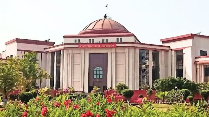 छत्तीसगढ़ में सहायक शिक्षक भर्ती परीक्षा स्थगित, 65 हजार अभ्यर्थियों को झटका! नई तारीख का ऐलान नहीं