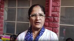 मिड-डे मील में छिपकली मिलने से 3 दर्जन बच्चों को फूड पॉइजनिंग: टीचर बोलीं- 'यह तो आम बात है, हर घर में हो जाती है'