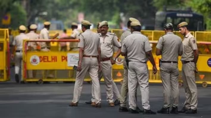 Delhi Traffic Advisory: 11 अक्टूबर को दिल्ली के 30 रास्ते हो सकते हैं बंद, रूट डायवर्जन का अलर्ट