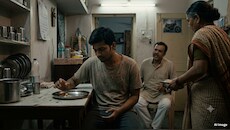 'कोई अपना नहीं होता...' ले-ऑफ के बाद सॉफ्टवेयर इंजीनियर को मां-बाप ने मारे ताने; 22 साल के लड़के ने बयां किया दर्द