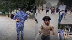 न लाठी चली, न कॉलर पकड़ा: दिल्ली पुलिस ने 'गोदी' में उठाकर गाड़ी में बैठाया; जंतर-मंतर पर दिखा सबसे मजेदार डिटेंशन