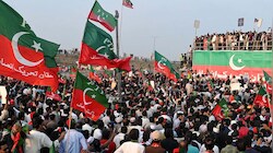 खैबर पख्तूनख्वा में इमरजेंसी से भड़की PTI, इस्लामाबाद की ओर बढ़ा इमरान समर्थकों का सैलाब; शहर में रेड अलर्ट घोषित