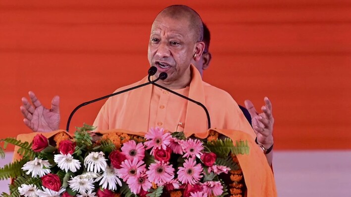 UP News: योगी सरकार का बड़ा तोहफा, 60 हजार ग्राम प्रहरियों का मानदेय ₹1000 बढ़ेगा
