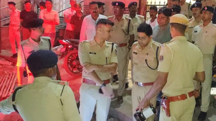 हादसा या साजिश? भोजपुर के संदेश थाने में होमगार्ड जवान को सहकर्मी की राइफल से लगी गोली, जांच में जुटी पुलिस