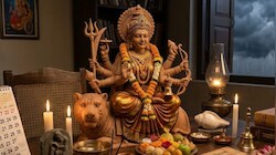 नवरात्र का तीसरा दिन आज, मां चंद्रघंटा की पूजा में जरूर पढ़ें यह मंत्र, आरती, चालीसा और कथा