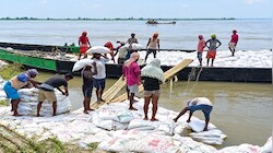दो-दो मंत्रियों के क्षेत्र में इतनी बड़ी तबाही कैसे?: गंगा के रौद्र रूप और कटाव के बीच करोड़ों के काम पर उठे सवाल