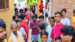 आरा में माहौल बिगाड़ने के फेर में असामाजिक तत्व: दुर्गा पूजा के दो पंडालों में आग लगाने की कोशिश, घर के बाहर खड़ी बाइक फूंकी