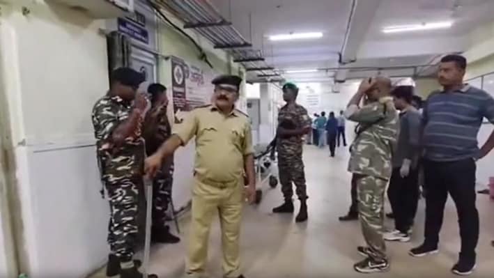 धनबाद पुलिस और आरोपी के बीच मुठभेड़: एनकाउंटर में घायल हुआ शंकर डे, सब-इंस्पेक्टर की पिस्टल छीनकर भागने की थी कोशिश