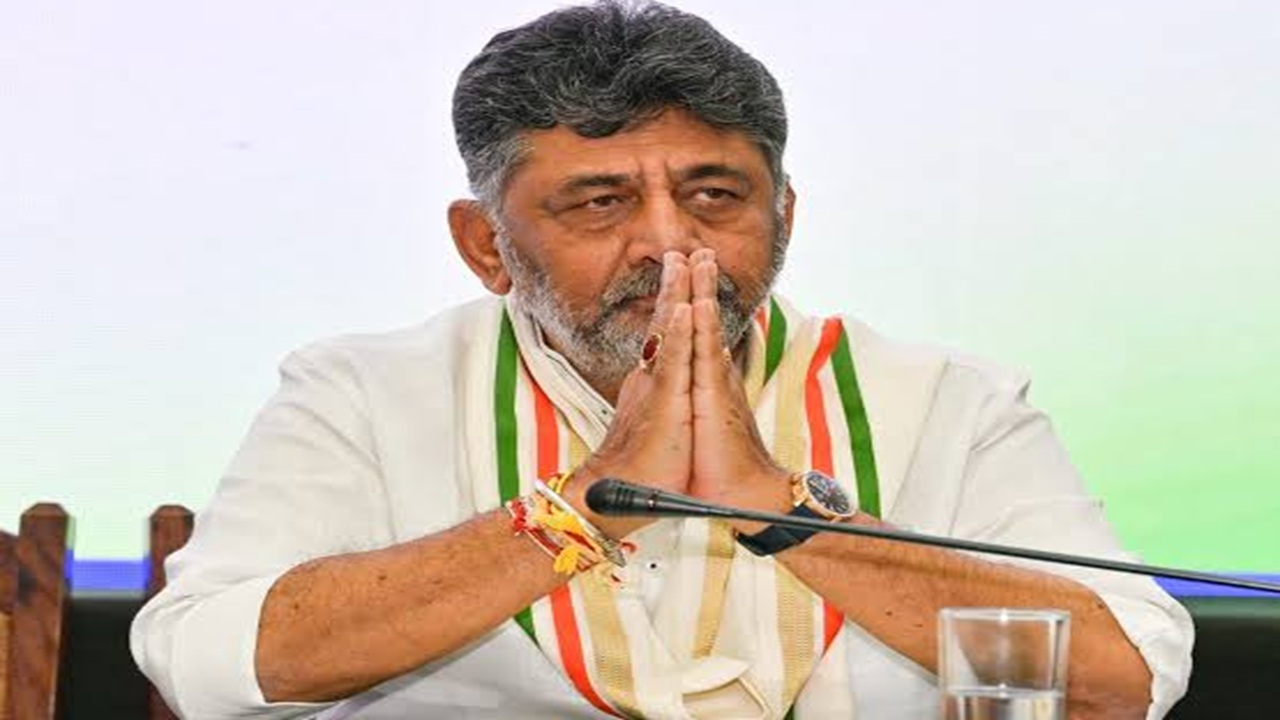'कर्नाटक का अपमान': CM डीके शिवकुमार बीजेपी के आरोपों को सिरे से नकारा, बोले- राहुल ने सतर्क किया था 'कर्नाटक का अपमान': CM डीके शिवकुमार बीजेपी के आरोपों को सिरे से नकारा, बोले- राहुल ने सतर्क किया था