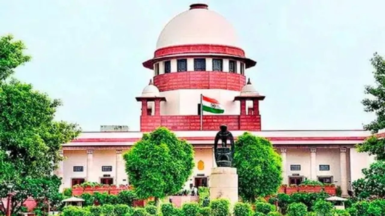 'बहाने नहीं चलेंगे, अगली सुनवाई में दीजिए वीडियो': कर्नाटक चुनाव पर ECI को सुप्रीम कोर्ट का सख्त आदेश 'बहाने नहीं चलेंगे, अगली सुनवाई में दीजिए वीडियो': कर्नाटक चुनाव पर ECI को सुप्रीम कोर्ट का सख्त आदेश
