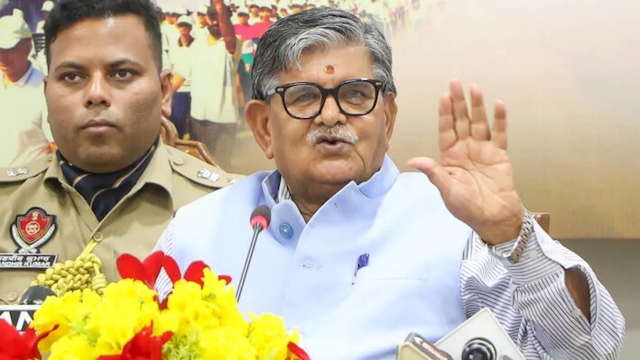 सिद्धांतों पर चलती है राजनीति, चुनाव जीतने के बाद पार्टी का नहीं जनता का होता है नेता- राज्यपाल गुलाबचंद कटारिया