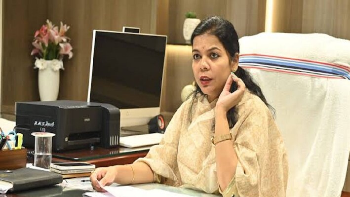 वैशाली में सूर्यास्त के बाद नहीं चलेंगे नाव: स्थापित होगा SDRF कैंप, डीएम वर्षा सिंह का सख्त एक्शन