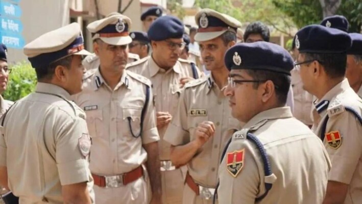 थाने में फरियादी से बदसलूकी पर लगेगी लगाम: अब ध्यान से बातों को सुनेंगे पुलिसकर्मी, पुलिस ने उठाया कदम