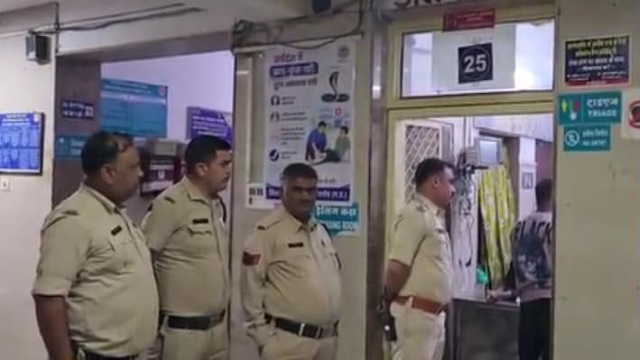 दमोह में बड़ा सड़क हादसा: मजदूरों से भरी पिकअप पलटी, 41 घायल, 14 की हालत नाजुक