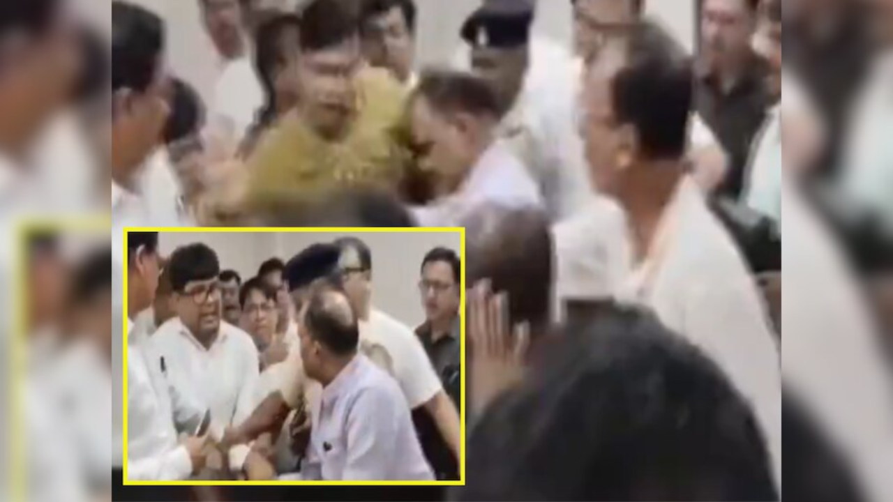 मधुबनी न्यूज: SC/ST आयोग के सदस्य से मारपीट मामले में बड़ी कार्रवाई, 17 डॉक्टरों समेत 77 लोगों पर FIR दर्ज मधुबनी न्यूज: SC/ST आयोग के सदस्य से मारपीट मामले में बड़ी कार्रवाई, 17 डॉक्टरों समेत 77 लोगों पर FIR दर्ज
