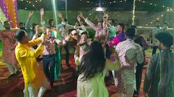 जोधपुर में मूक-बधिर बच्चों का अनोखा गरबा: बिना संगीत सुने डांडिया की ताल पर थिरके कदम, उत्साह देख हर कोई हुआ भावुक