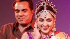 शादीशुदा धर्मेंद्र को देखते ही दिल हार बैठी थीं हेमा मालिनी, पहली नजर में हुआ था प्यार; बोली थीं-मुझे और कुछ दिखाई नहीं देता