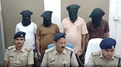 11 मोबाइल, 12 सिम और 4 साइबर क्रिमिनल: जामताड़ा में बैठे-बैठे ही किसी को भी बना लेते थे शिकार, अब चढ़ गए पुलिस के हत्थे