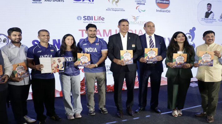 मेडल से आगे खिलाड़ियों के संघर्ष की अनकही कहानियां: 16 साल की शरण्या की किताब को देवेंद्र झाझरिया ने सराहा