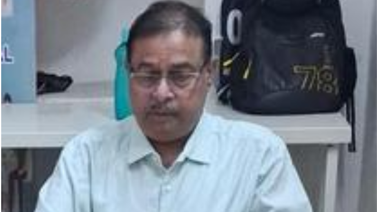 राघोपुर नाव हादसा: DM वर्षा सिंह का एक्शन, PHC प्रभारी डॉ. प्रवीण कुमार पद से हटाए गए, डॉ. मनीष कुमार झा बने नए प्रभारी राघोपुर नाव हादसा: DM वर्षा सिंह का एक्शन, PHC प्रभारी डॉ. प्रवीण कुमार पद से हटाए गए, डॉ. मनीष कुमार झा बने नए प्रभारी